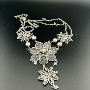 Silver Fashion Necklace